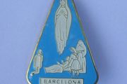 BARCELONA (Spain) - a large and vintage pilgrim's badge (1960s - 1970s)