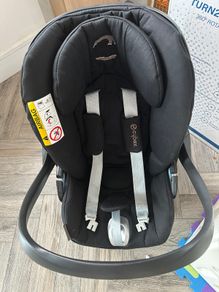 Cybex Cloud Q car seat & base