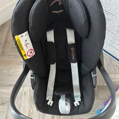 Cybex Cloud Q car seat & base