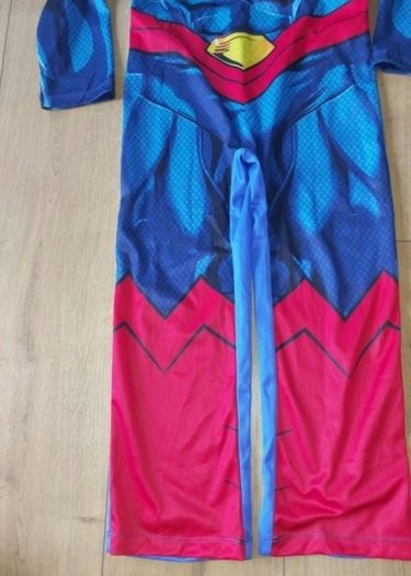 Brand New DC Superman Costume - Jumpsuit & Cape - Size - 7-8 Years - RRP - 29.99