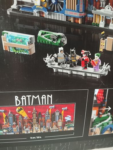 LEGO Batman Gotham City Skyline 76271