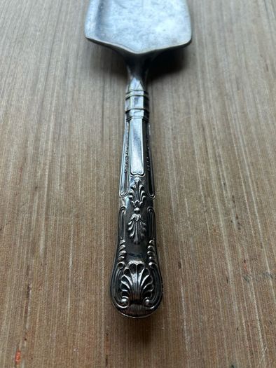 Vintage Mayell silver-plated cake slice server.