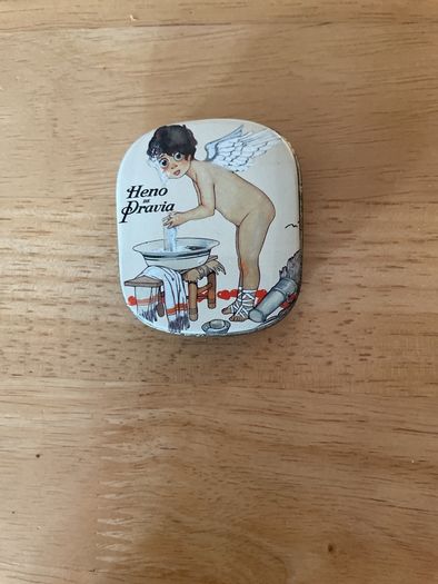 Small vintage soap tin dish