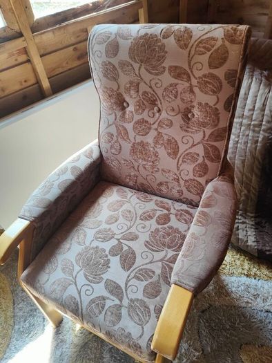 High back chair