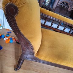 chaise longue