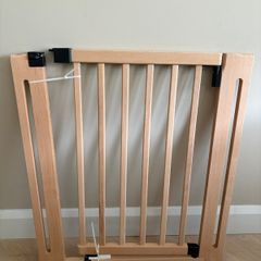Safety Gate Wooden natural for kids Safetots 71-79 cm