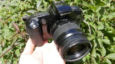 Canon EOS 3000 35mm SLR Film Camera with canon 35-80mm Lens- Tested & Working