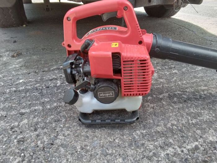 leafblower