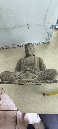 Meditating Buddha Statue, Concrete Garden Decor (8 1/4 Inch)