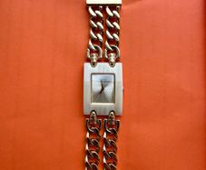 Guess Watch