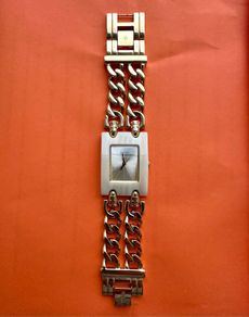 Guess Watch