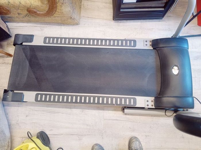 Pro Fitness Folding Treadmill