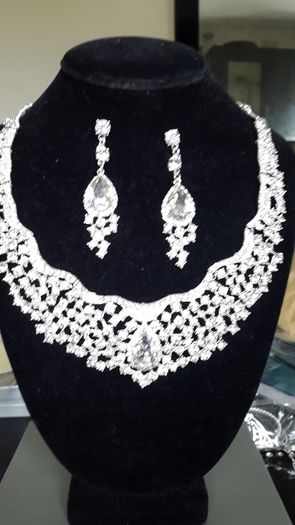 Bride's Designer Crystal Neck Piece and Earrings