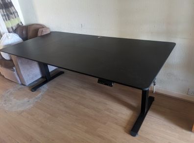 Office table