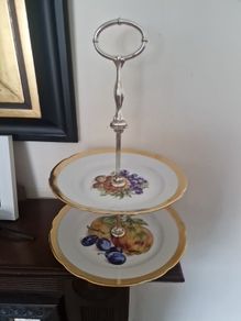vintage cakestand