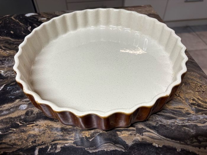 Vintage Simpsons Oven-to-Table Cookware Pie Dish - English Brown Ceramic Fluted Tart Baking Dish, Made in England Stoneware Bakeware, 1970s
