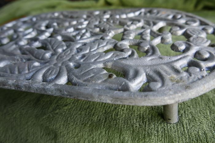 Vintage oval aluminum trivet French Vintage ByIsa
