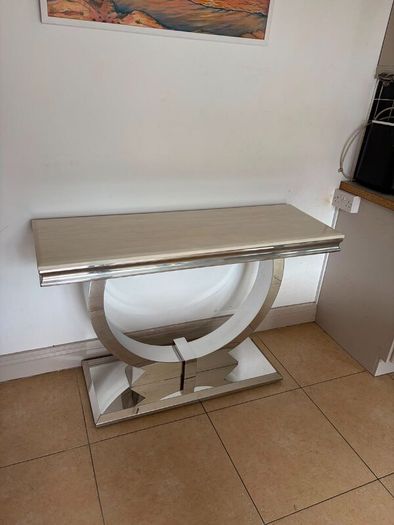 Dining table, 6 chairs  & console, coffee , side s