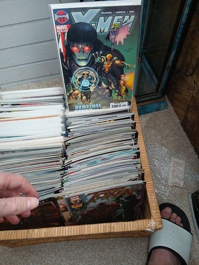 300+ marvel comics