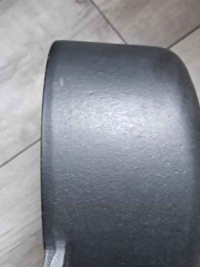 le creuset cast iron casserole