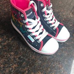 Heelys Size 3