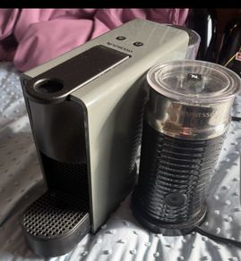 nespresso coffee machine & milk frother