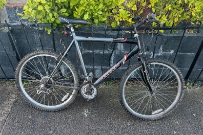 titan bike