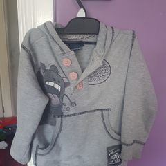 reserved boy hoodie 2-3 years not much worn