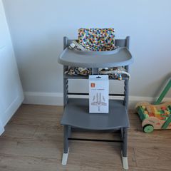 Stokke high chair and spare harness
