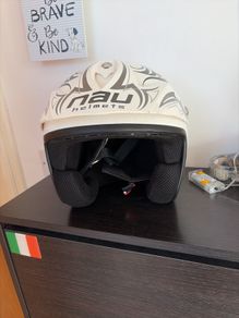 Trail bike helmet