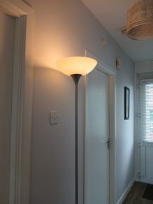 Floor lamp