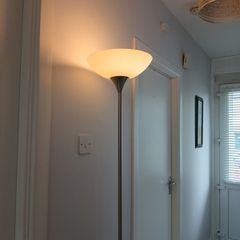 Floor lamp
