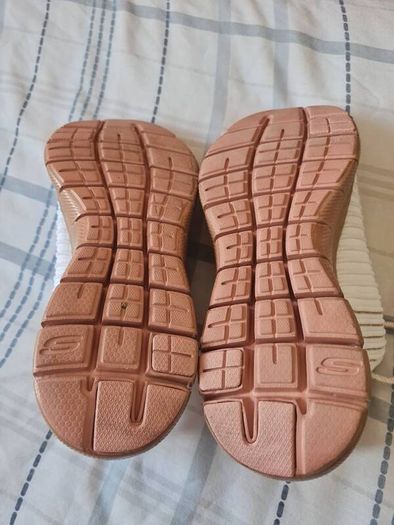 skechers flex appeal white Size 4.5 eu 37.5 in like new condition