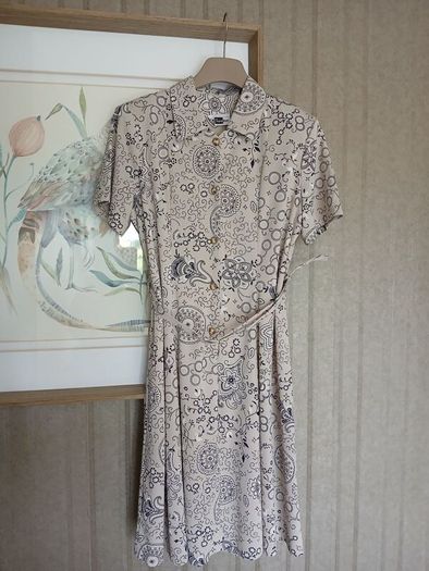 Vintage dress pristine condition Postage included