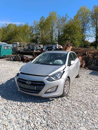 Breaking Hyundai i30 2016 1.6crdi