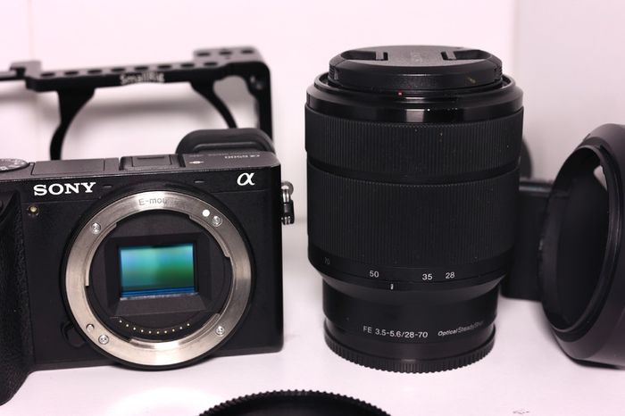 Sony a6500 & Sony FE 28-70mm OSS Lens , Full Kit, Box & 3 Batteries