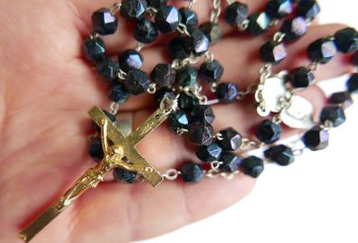 Vintage Long vintage garnet crystal aurora borealis 5 decades Rosary