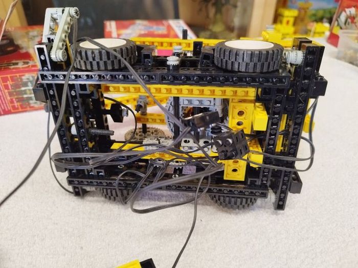 Lego set 8094 from 1990