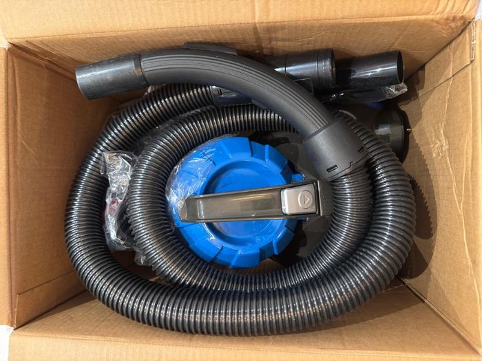 Morphy Richards 700w Bagless Vacuum Cleaner