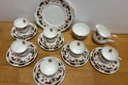 21 piece Vintage Duchess Bone China "Westminster" (Pattern 560) Tea Set