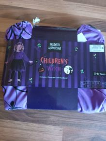 Costume
