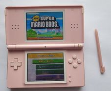 Nintendo DS Lite pink