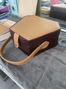 Jewellery box