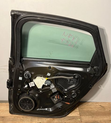 Audi A6 C7 4g 2012-2018 Saloon Offside Driver Side Rear Right Door In Black Colour Lx7u