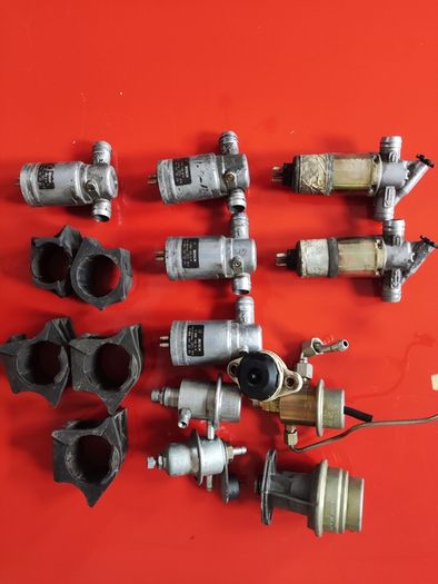 Classic Mercedes ICV and Fuel Regulators.