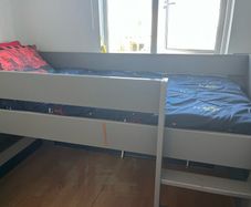 kids single bunk bed