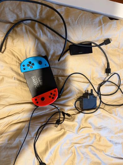 switch dock & j cons