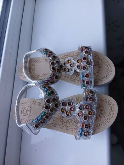 women's boots and shoes