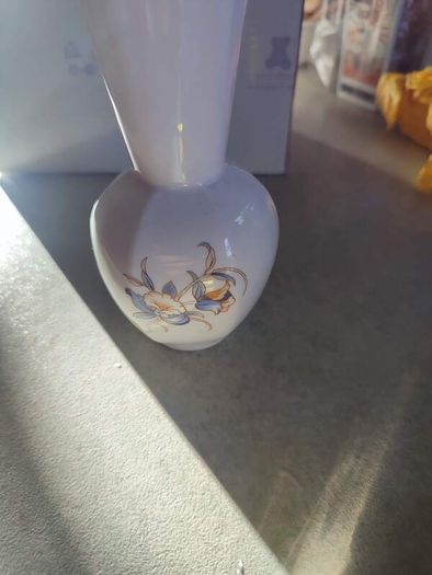 Aynsley Just Orchids Bud Vase Blue & White Orchids