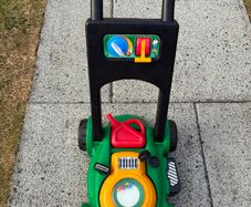 Little tikes Lawnmower